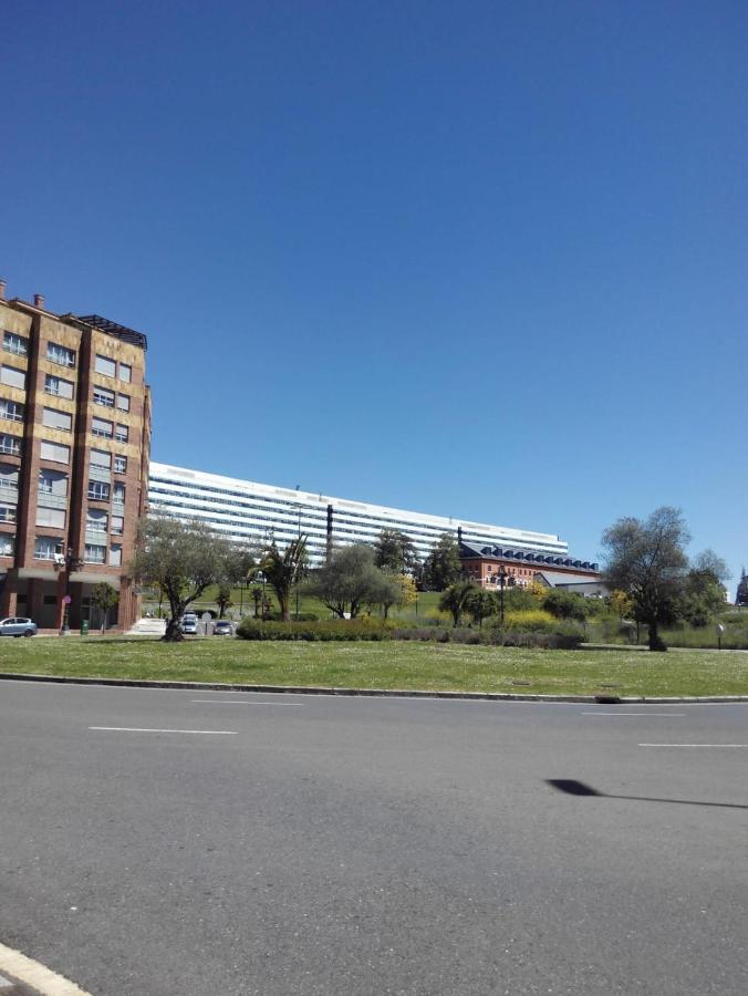 Apartamento Mota-2 Huca-Los Prados; Parking Y Wifi Gratis Oviedo Exterior foto